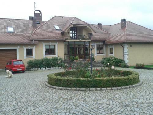 Hostal Go?ciniec S?oneczny