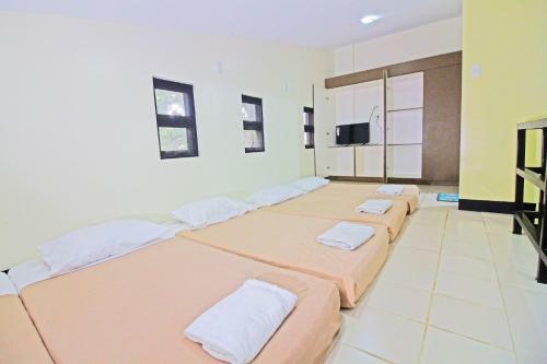 Hotel Caliraya Resort Club