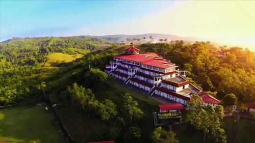 Hotel Caliraya Resort Club