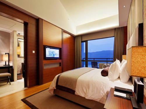 Hotel Jinling Resort Tianquan Lake