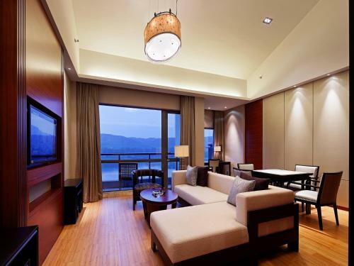 Hotel Jinling Resort Tianquan Lake
