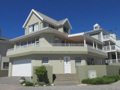 Point Village Accommodation - Laurie's House
