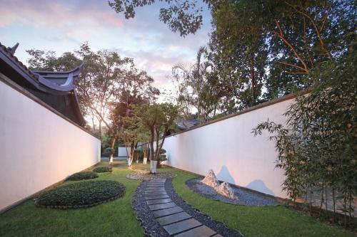 Elite Spring Villas