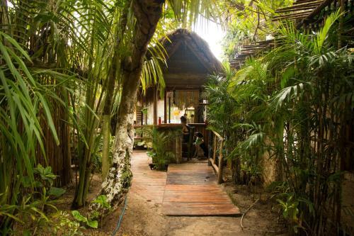 Hotel Om Tulum Caba�as And Beach Club