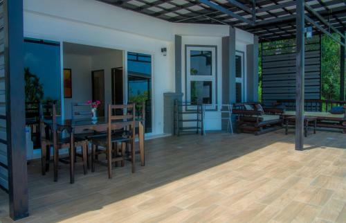 Apartamento White Flower Lanta