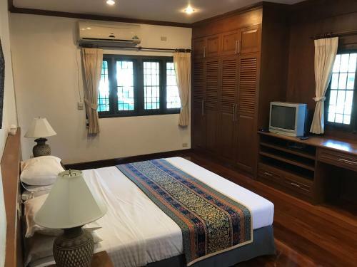 Kata Mountain View Villa