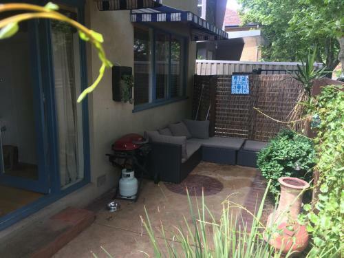 Elwood Holiday Apartment