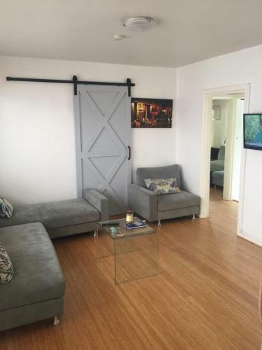 Elwood Holiday Apartment