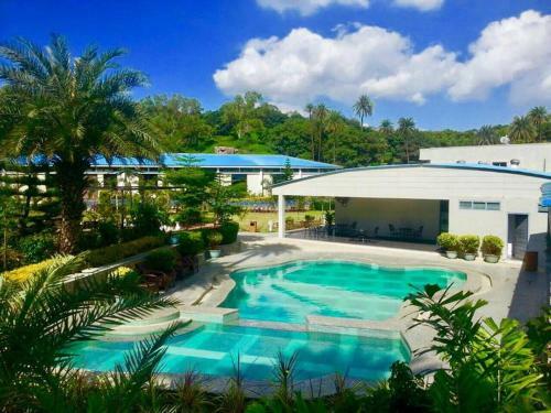 Hotel Hummingbird Resort