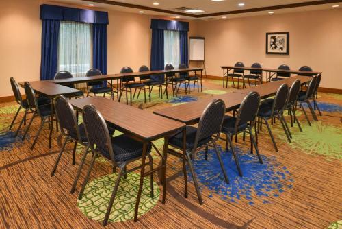 Holiday Inn Express Columbia, An Ihg Hotel