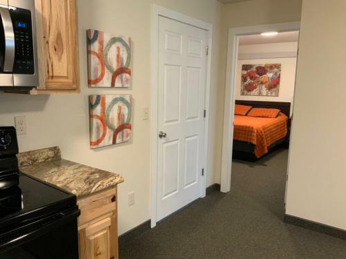 Rockerville Lodge & Cabins