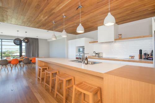 Bay Retreat