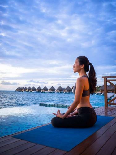 Hotel Mercure Maldives Kooddoo Resort