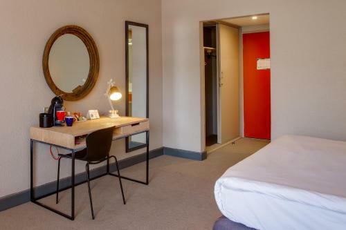 26� South Bush Boho Hotel