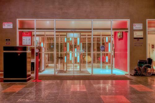 Hotel Ibis Hyderabad Hitec City