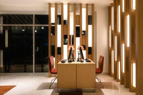 Hotel Ibis Hyderabad Hitec City