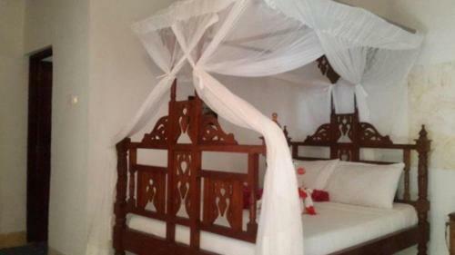 Hotel Menai Bay Beach Bungalows