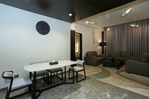 Hotel Golden Blossom Imperial Resorts
