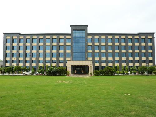 Hotel Golden Blossom Imperial Resorts