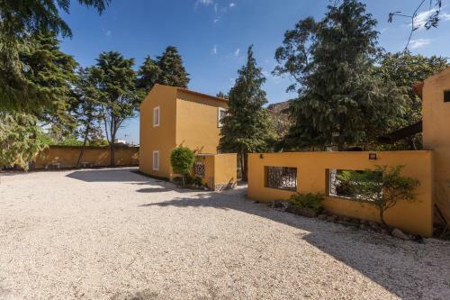 Hostal Casa De Campo Colmeal