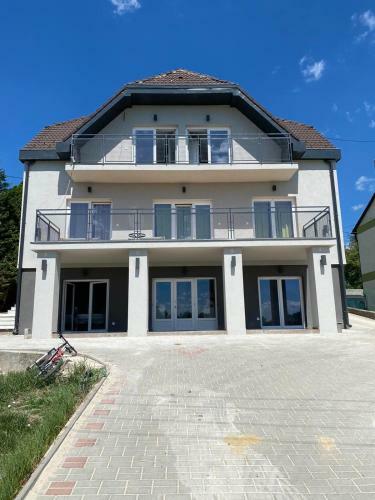 Bed & Breakfast Balkon Apartmanh�z Panzi�