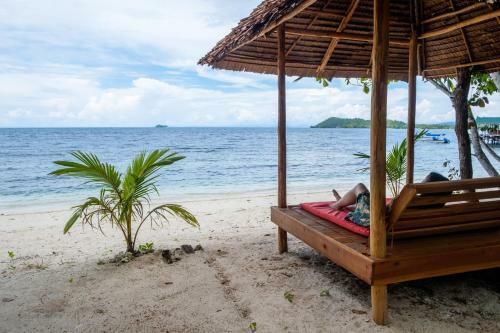 Hotel Raja Ampat Biodiversity Nature Resort