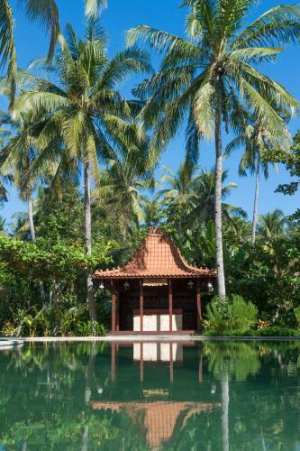 Diamond Beach Villa Lombok