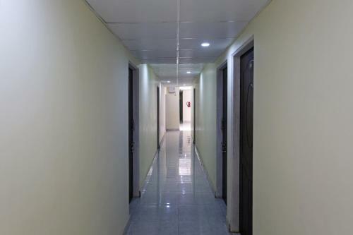 Hotel Oyo 11547 Royal Treat