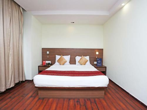 Capital O 9580 Hotel Garnet Inn