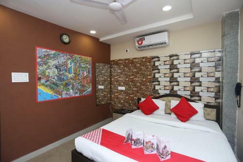 Oyo 14487 Hotel Stay Inn