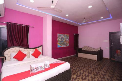 Oyo 14487 Hotel Stay Inn