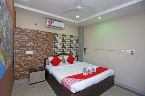 Oyo 14487 Hotel Stay Inn