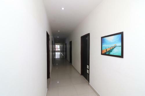 Oyo 23504 Hotel Panther