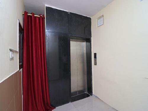 Hotel Oyo 10661 Dsr Classic