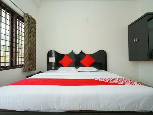 Hotel Oyo 23388 Fathima Residency