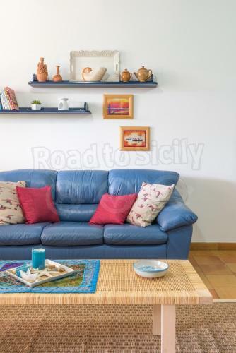 Casa Azzurra - Road To Sicily