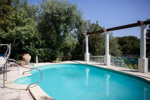 Sirenuse Villa Sleeps 8 Pool Air Con Wifi