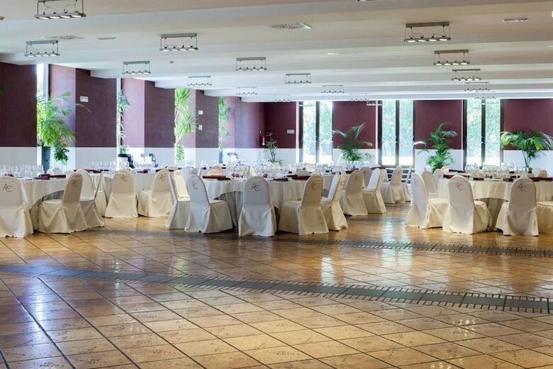 Hotel AC Palacio de Santa Ana By Marriott