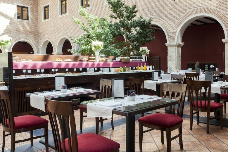 Hotel AC Palacio de Santa Ana By Marriott