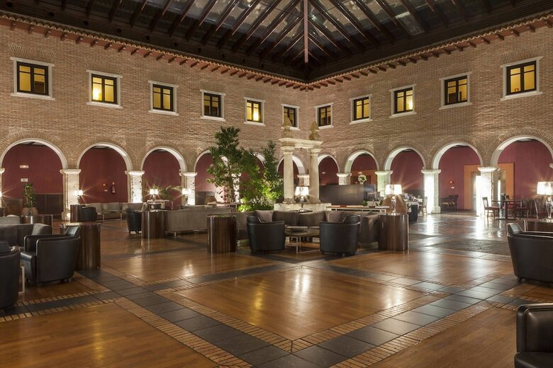 Hotel AC Palacio de Santa Ana By Marriott
