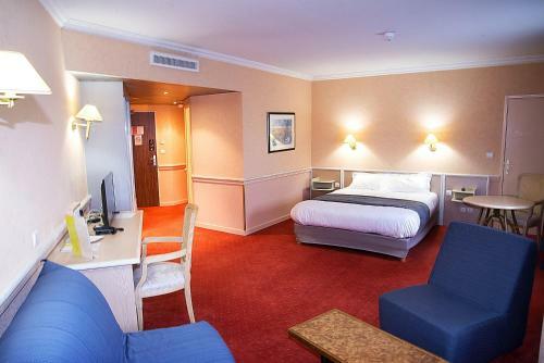 Hotel Lyon Est Logis De France