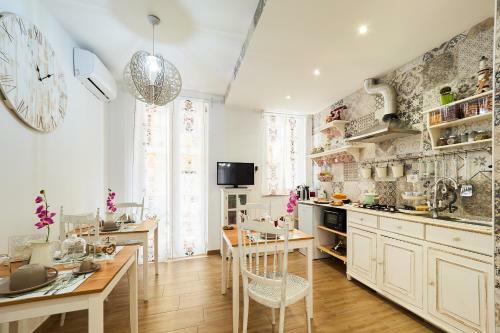 Hostal Dafni - Shabby Chic Guesthouse