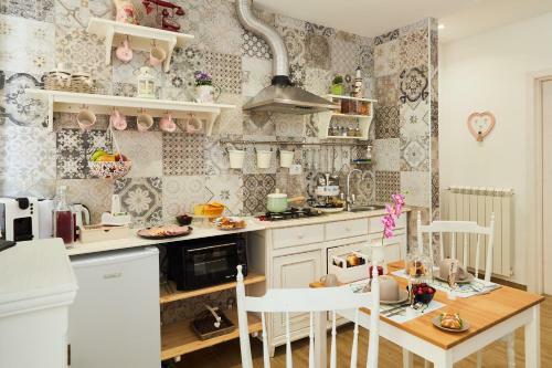 Hostal Dafni - Shabby Chic Guesthouse