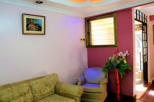 Hotel Pine Breeze Getaway Lukenya