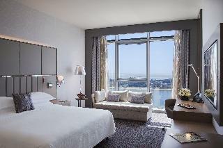 Hotel Pearl Rotana Capital Centre