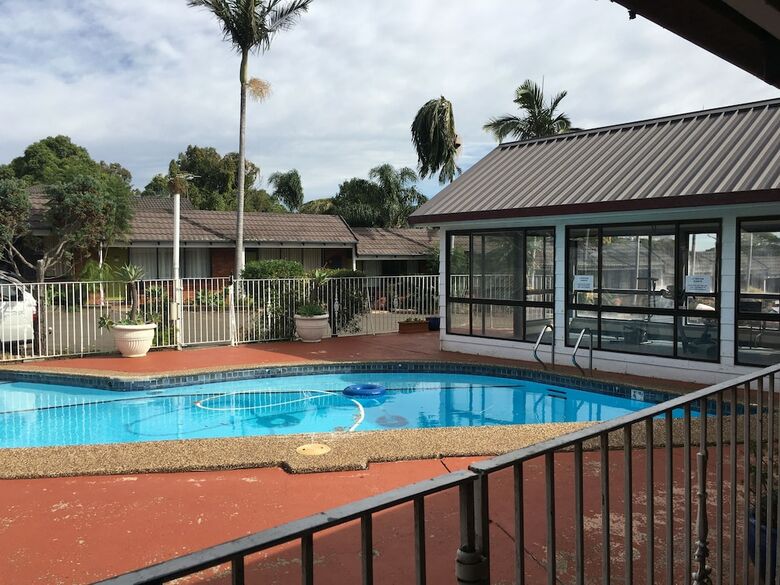 Town & Country Motel