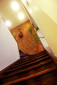 6 Suites Hotel