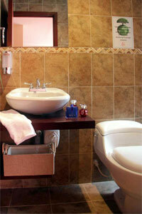 6 Suites Hotel