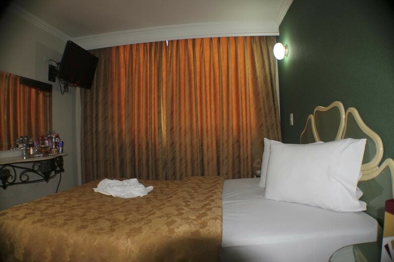 Business Hotel