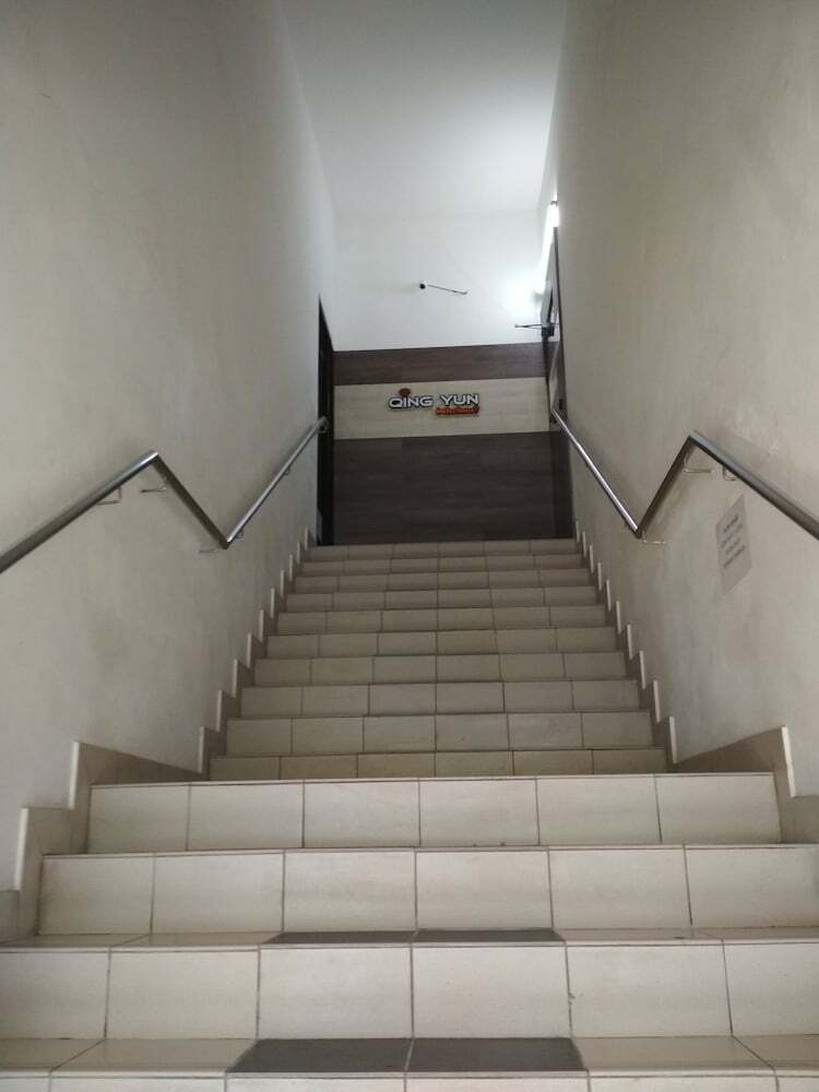 Hotel Qing Yun Resthouse Gadong Branch